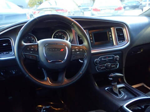 2016 Dodge Charger SE