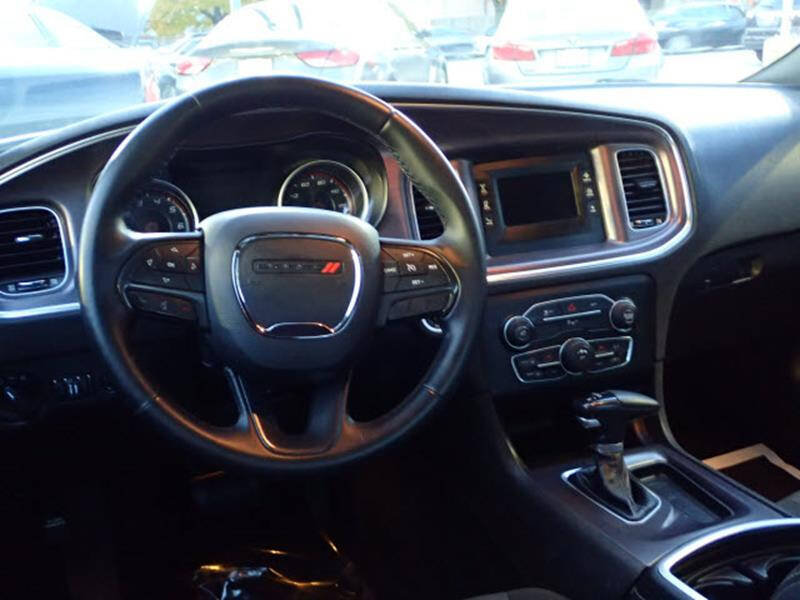 2016 Dodge Charger SE