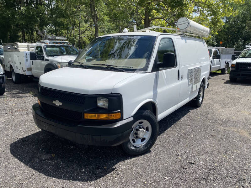 2008 Chevrolet Express Cargo Work Van's photo