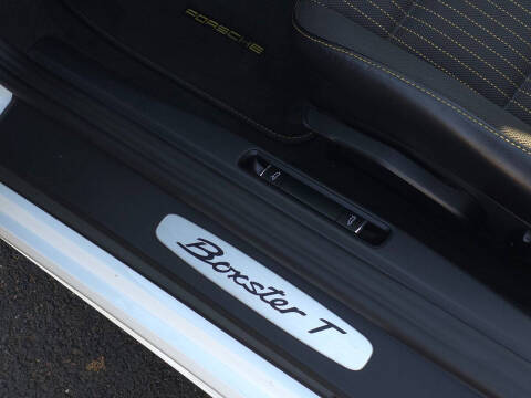 2023 Porsche 718 Boxster T