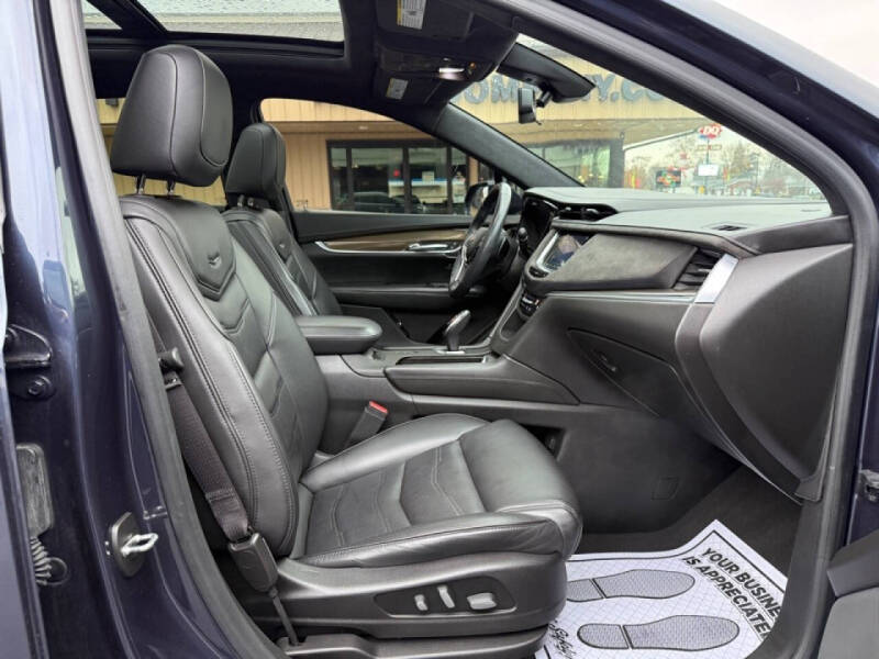 2018 Cadillac XT5 Platinum