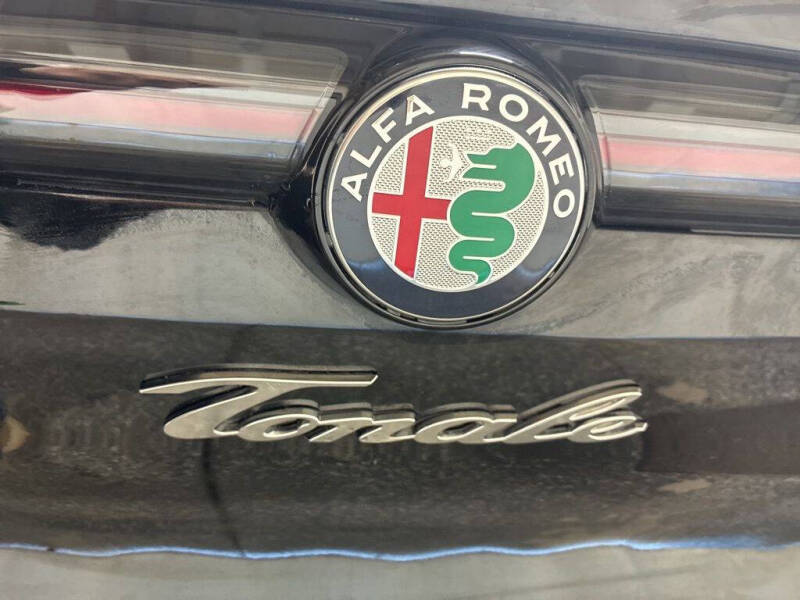 2024 Alfa Romeo Tonale Hybrid Ti
