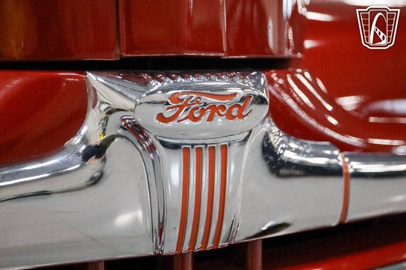 1947 Ford Deluxe