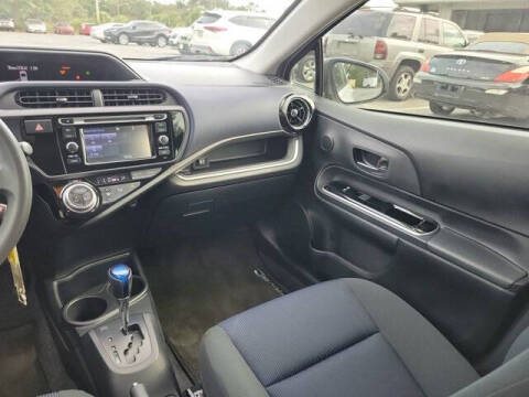 2016 Toyota Prius c Two