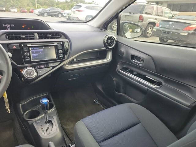 2016 Toyota Prius c Two