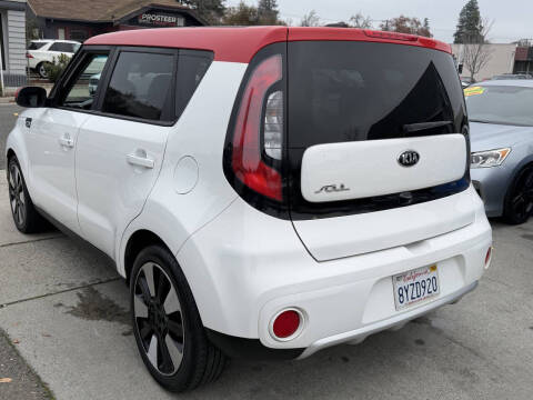 2018 Kia Soul +