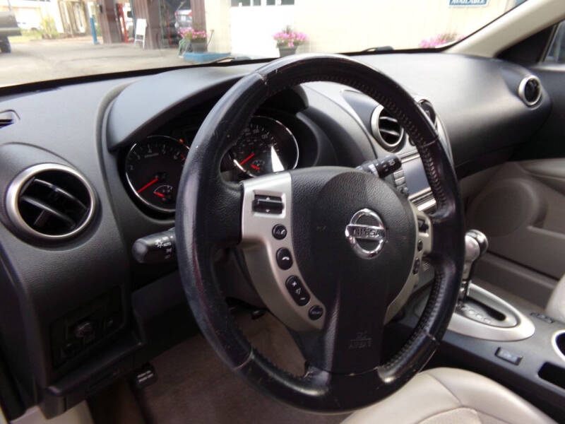 2011 Nissan Rogue SV