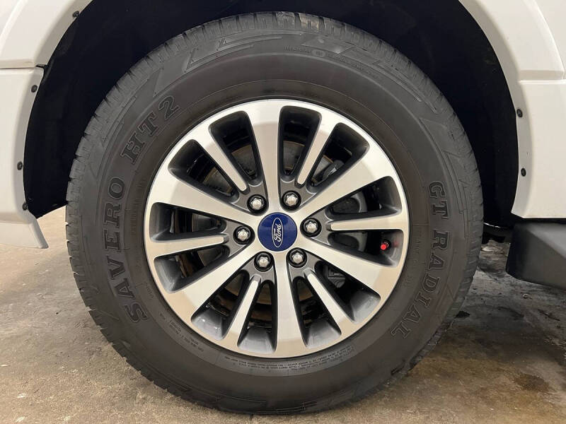 2017 Ford Expedition EL XLT