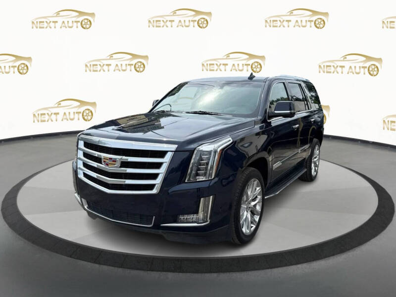2018 Cadillac Escalade Luxury's photo