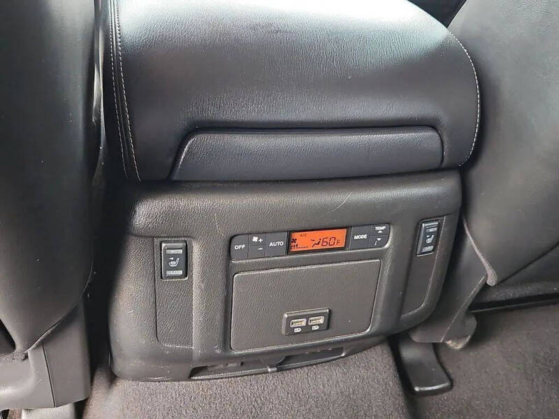 2017 Nissan Armada Platinum