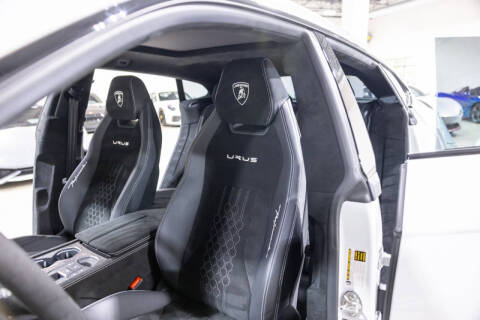 2023 Lamborghini Urus Performante