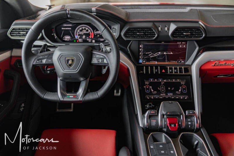 2019 Lamborghini Urus