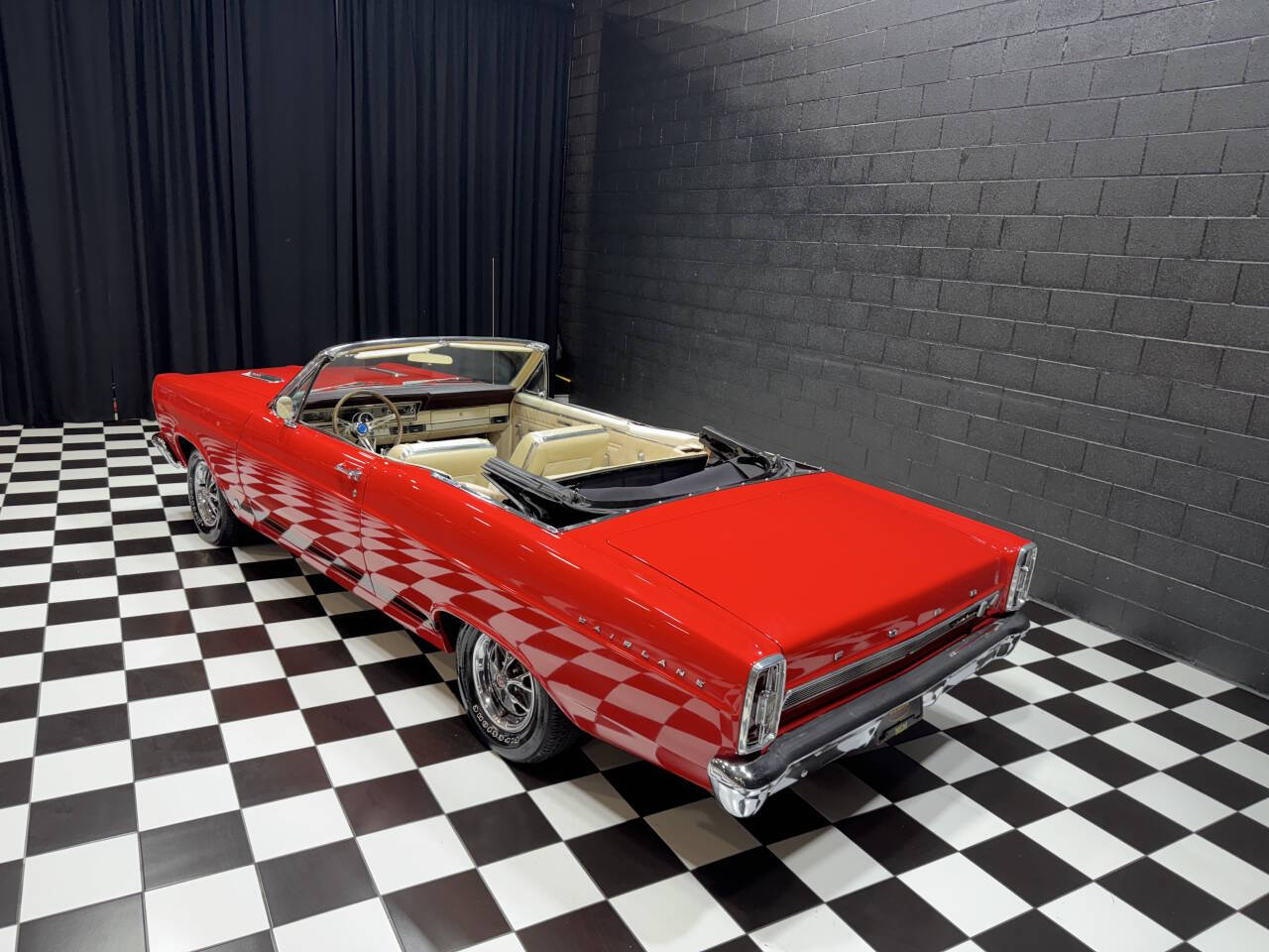 1966 Ford Fairlane 24