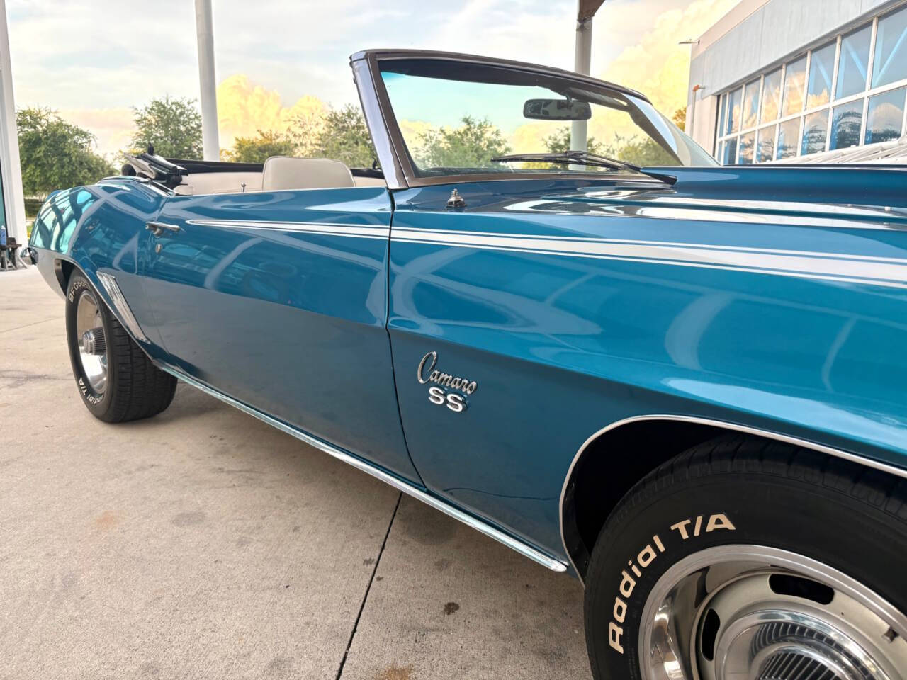 1969 Chevrolet Camaro 19