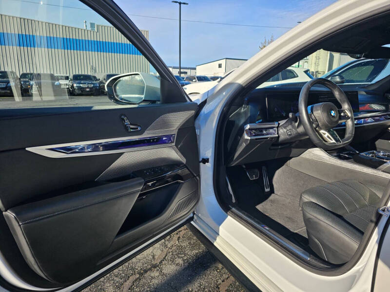 2024 BMW 7 Series 740i xDrive