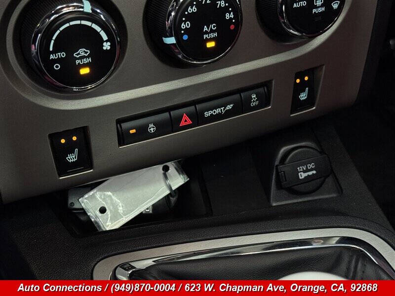 2014 Dodge Challenger SRT8