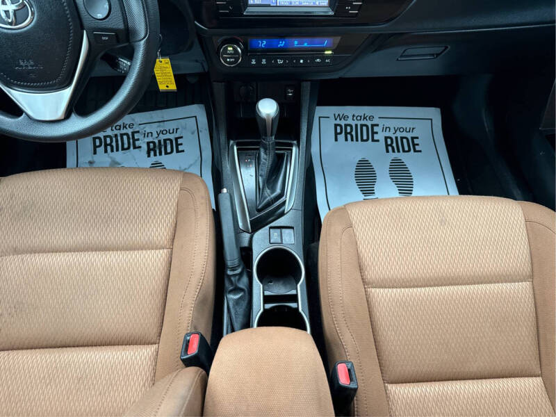 2015 Toyota Corolla LE