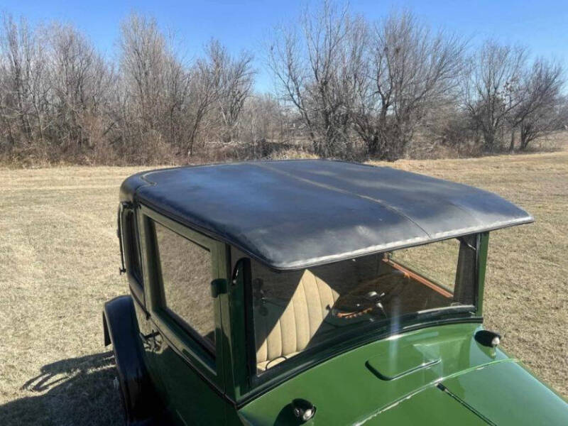 1927 Studebaker Starlight