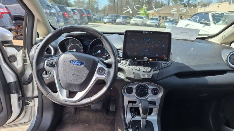 2016 Ford Fiesta SE