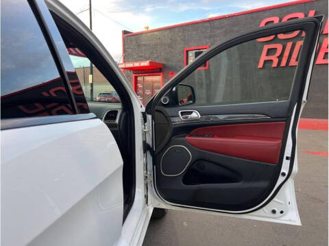 2017 Jeep Grand Cherokee SRT