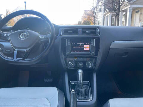 2016 Volkswagen Jetta 1.8T Sport