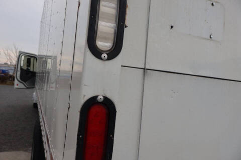 2016 Freightliner M2 106