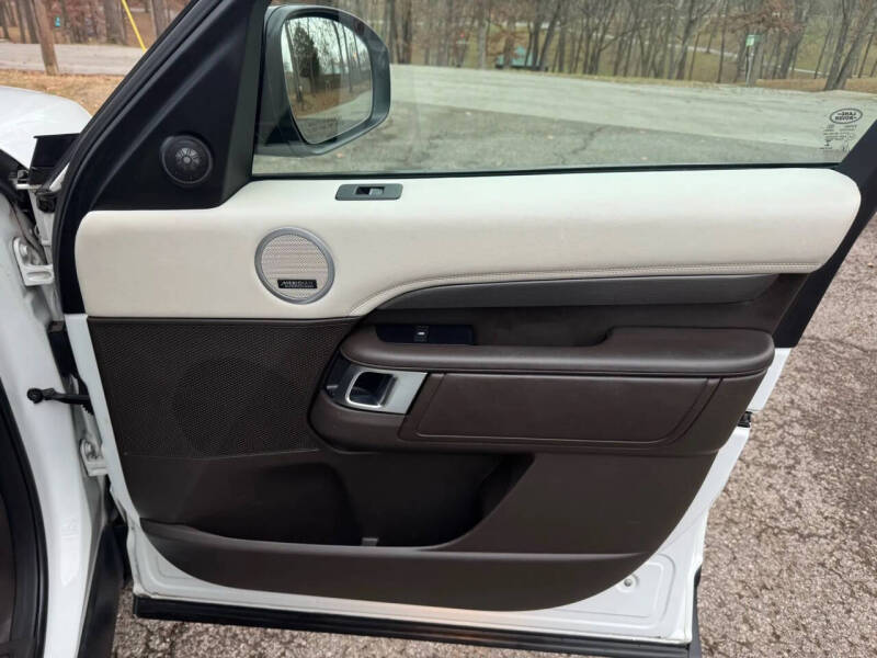 2017 Land Rover Discovery HSE Luxury