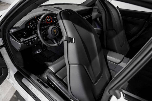 2023 Porsche 911 Carrera