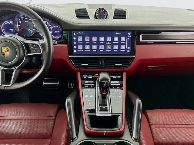 2022 Porsche Cayenne GTS