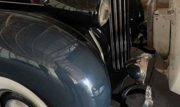 1939 Packard Tuoring