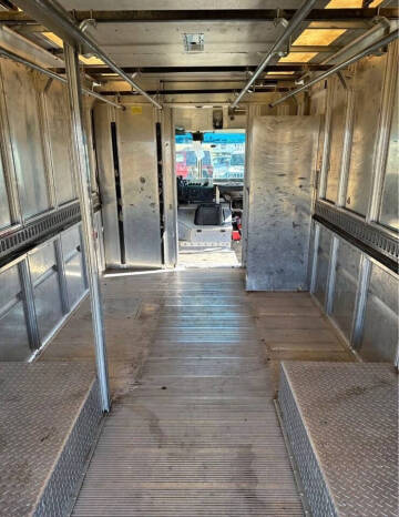 2010 Freightliner MT45 Chassis