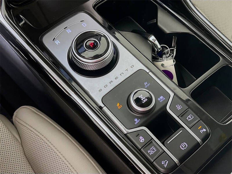 2023 Kia Sorento Plug-In Hybrid SX Prestige