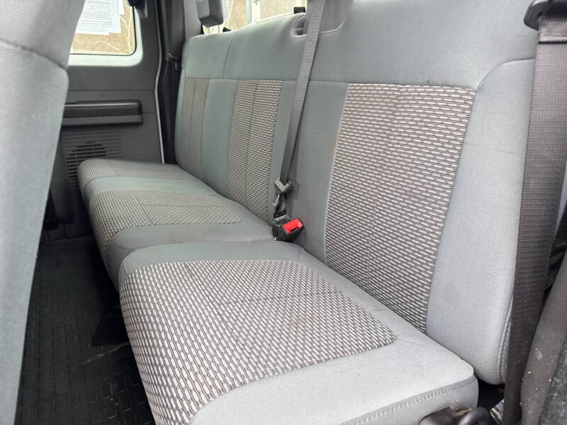 2011 Ford F-250 Super Duty XL