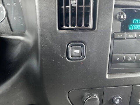 2022 Chevrolet Express 2500