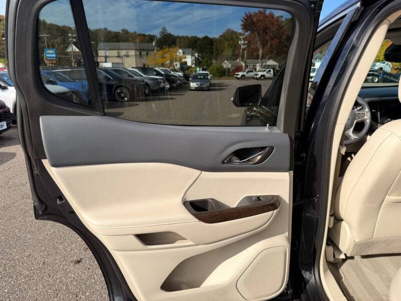 2021 GMC Acadia Denali