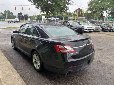 2014 Ford Taurus SEL