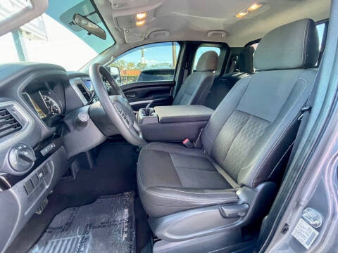 2017 Nissan Titan XD S