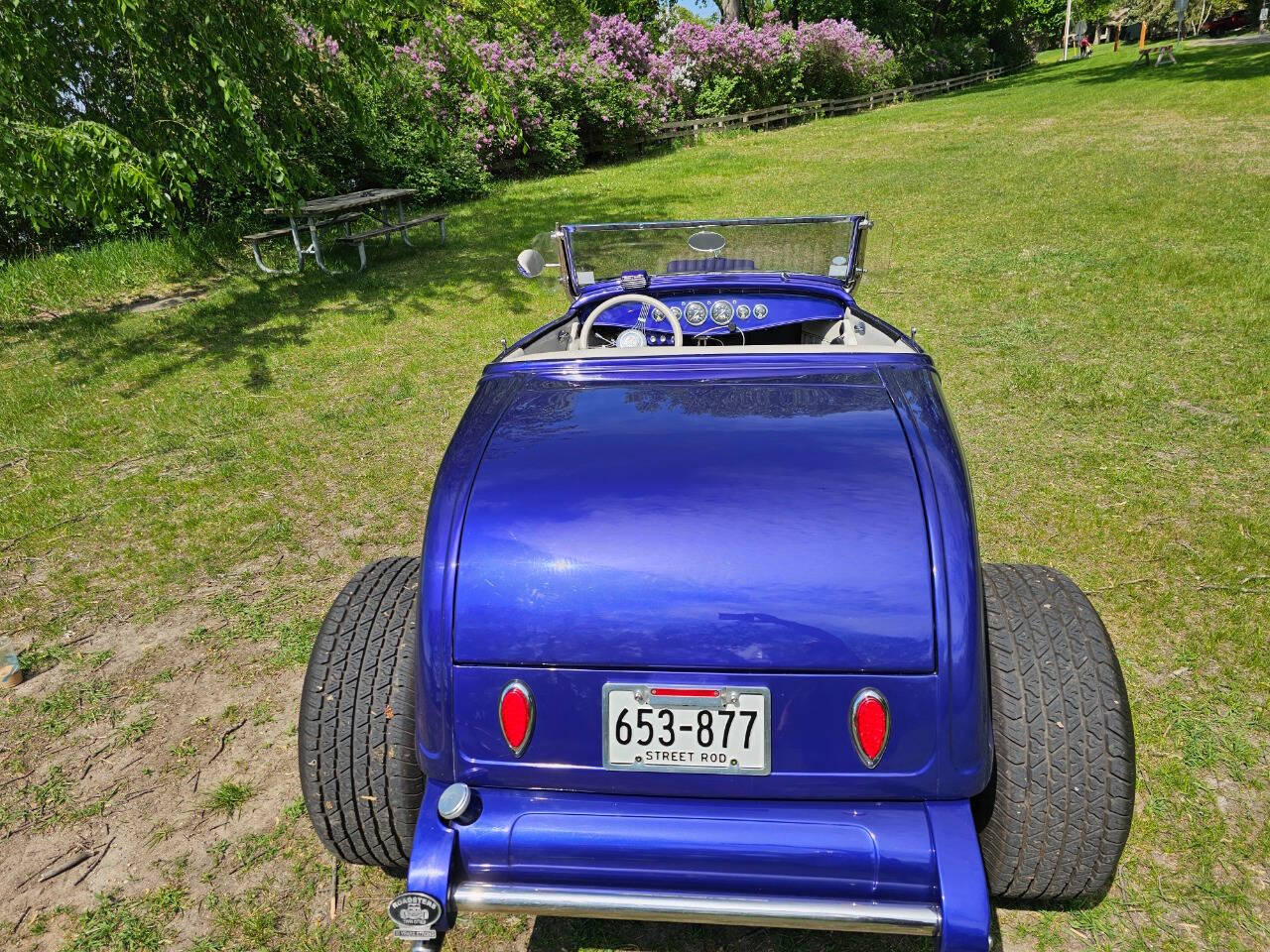 1932 Ford Hi-Boy 29