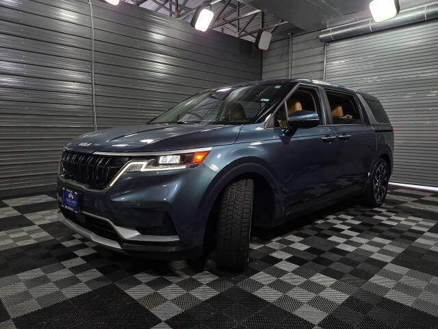 2024 Kia Carnival EX