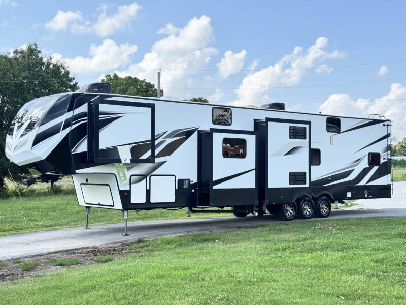 2021 Dutchmen Voltage