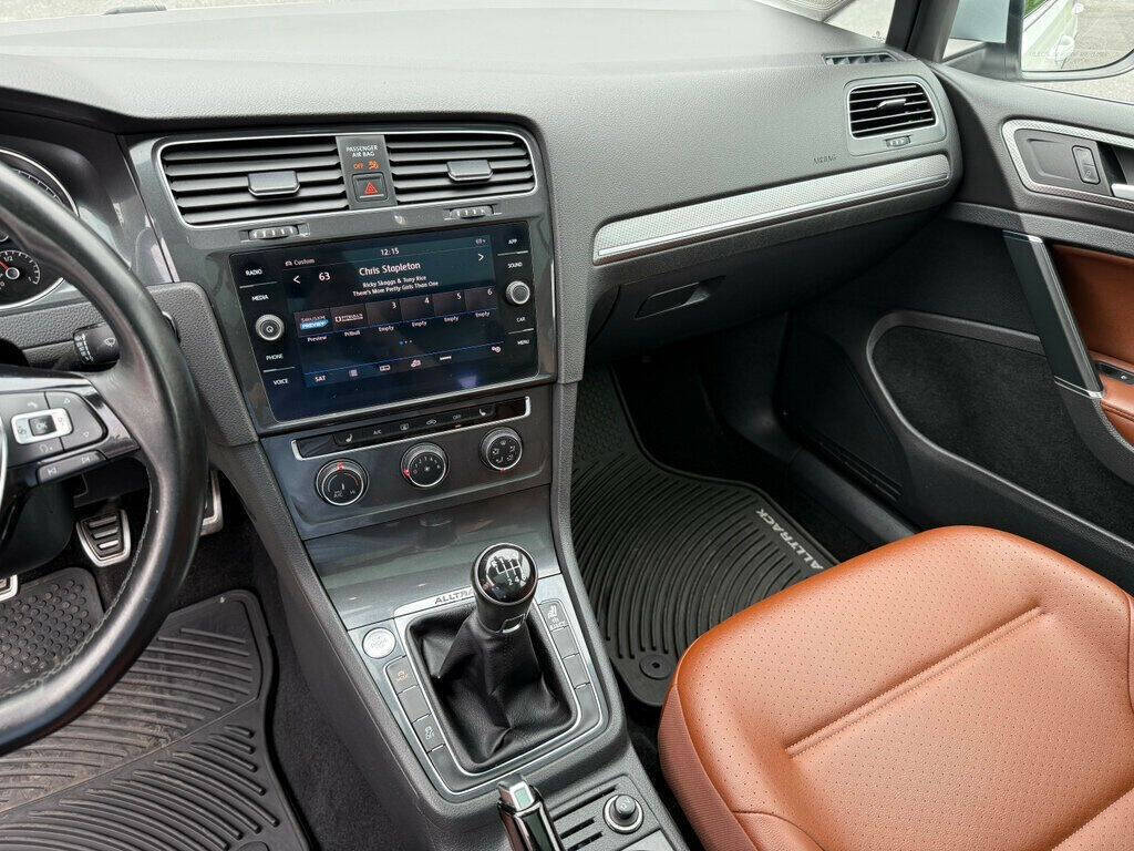2018 Volkswagen Golf Alltrack 27