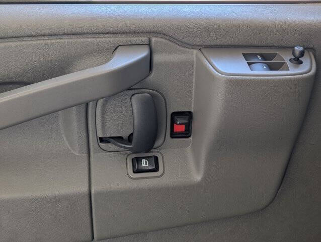 2022 GMC Savana 3500