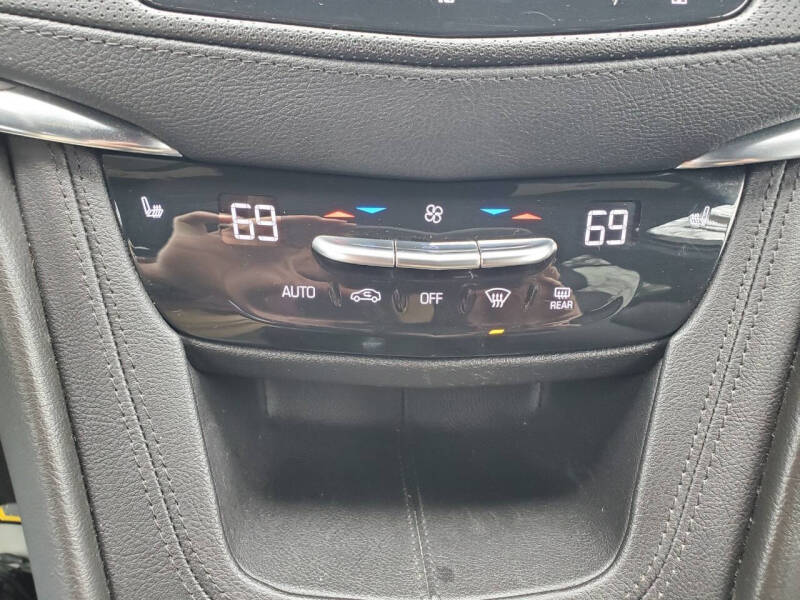 2020 Cadillac XT5 Luxury