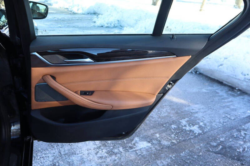 2018 BMW 5 Series 530i