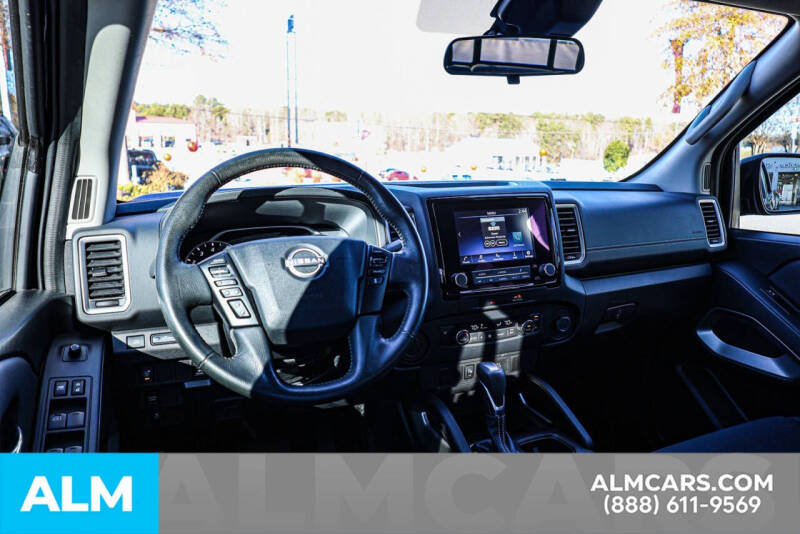 2022 Nissan Frontier SV