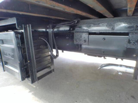 2017 Freightliner M2 106