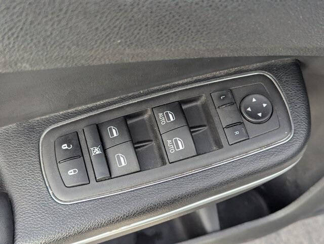 2022 Chrysler 300 Touring