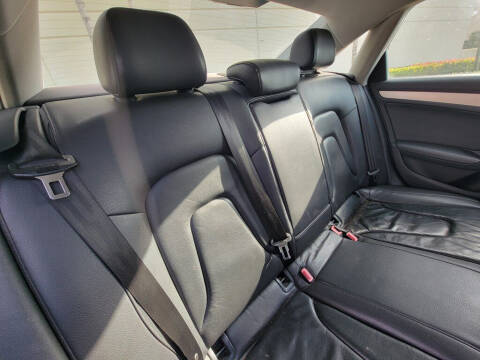 2014 Audi A4 2.0T quattro Premium