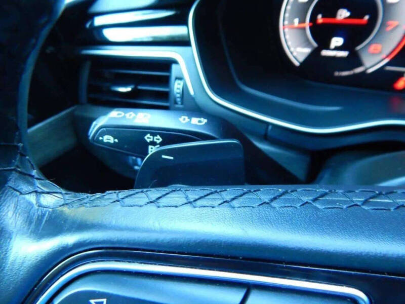 2022 Audi A4 quattro S line Prem Plus 45 TFSI