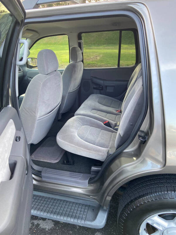 2005 Ford Explorer XLT